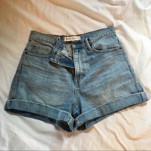 Gap Super High Rise Denim Shorts, Size 30